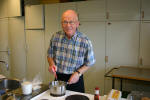 Lars fixar sjlv kvllens dessert petits choux som egentligen borde hetat grand choux